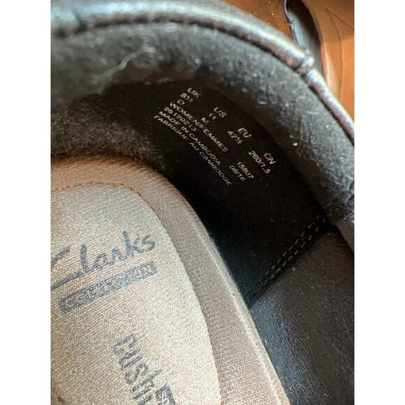 Clarks women’s size 11 black slip on shoes - Picture 4 of 4